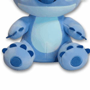 Närbild på tassarna Stitch Gosedjur Blå